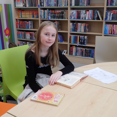 Třeťáci v knihovně