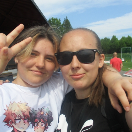 thumb_793_4107.jpg